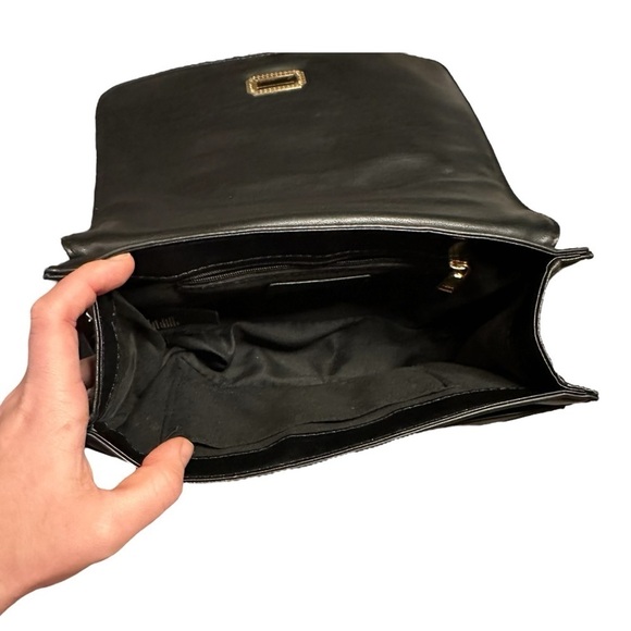 Badgley Mischka Black Quilted Crossbody Bag Gold Chain - Picture 3 of 11